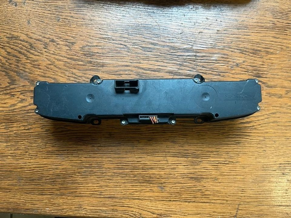 Mercedes Sprinter Warnblinkanlage Schalter A9065450307 - Sistem listrik untuk Truk: gambar 4 Mercedes Sprinter Warnblinkanlage Schalter A9065450307 - Sistem listrik untuk Truk: gambar 4