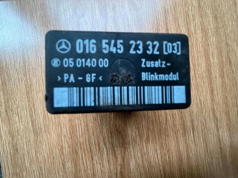 Mercedes W638 Vito Steuergerät Blinkermodul Relais 0165452332 - ECU untuk Truk: gambar 2 Mercedes W638 Vito Steuergerät Blinkermodul Relais 0165452332 - ECU untuk Truk: gambar 2