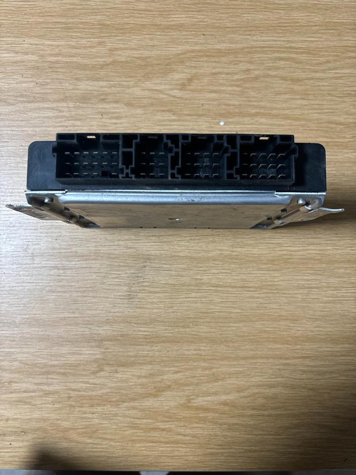 SCANIA KNORR-BREMSE EBS Steuergerät 0486106021 - ECU untuk Truk: gambar 3 SCANIA KNORR-BREMSE EBS Steuergerät 0486106021 - ECU untuk Truk: gambar 3