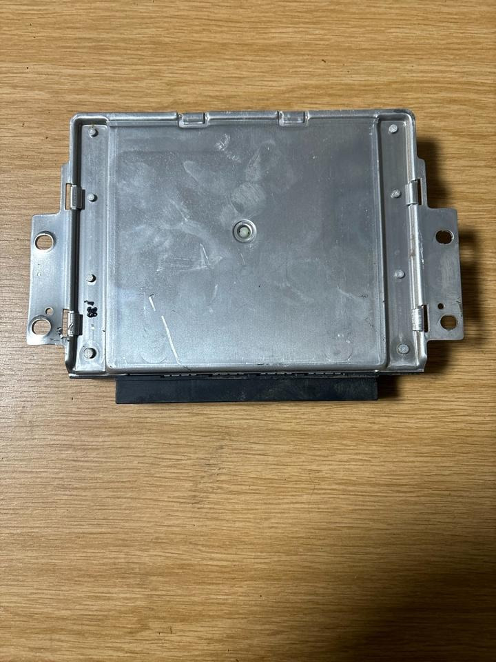 SCANIA KNORR-BREMSE EBS Steuergerät 0486106021 - ECU untuk Truk: gambar 2 SCANIA KNORR-BREMSE EBS Steuergerät 0486106021 - ECU untuk Truk: gambar 2