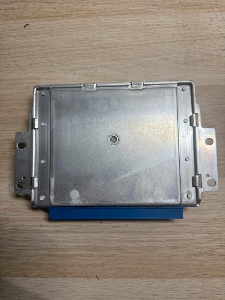 SCANIA KNORR-BREMSE EBS Steuergerät 0486106065 - ECU untuk Truk: gambar 3 SCANIA KNORR-BREMSE EBS Steuergerät 0486106065 - ECU untuk Truk: gambar 3