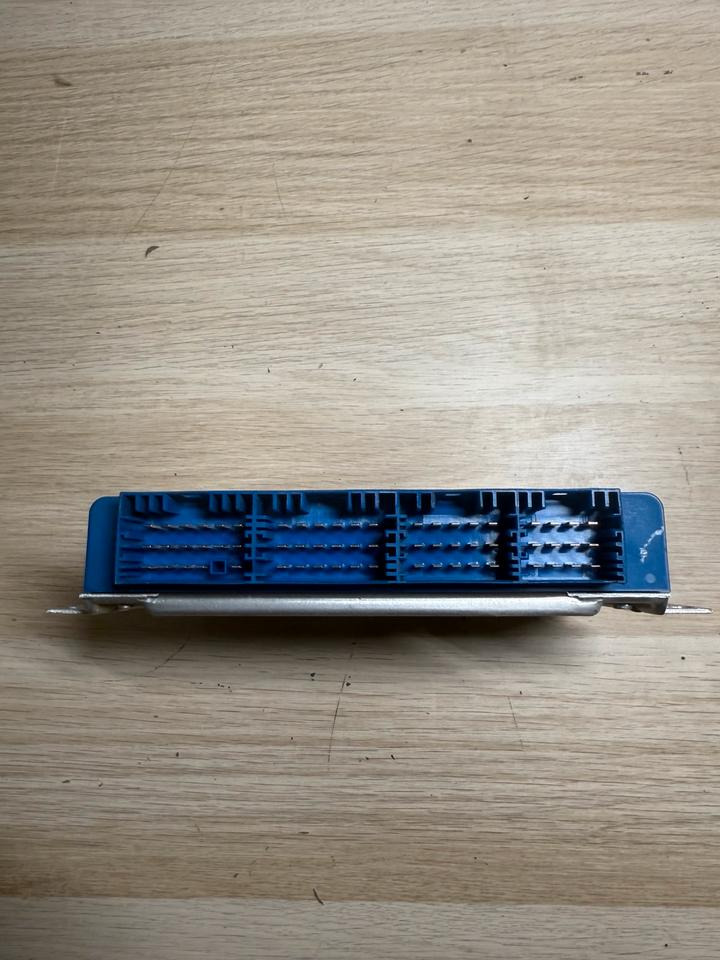 SCANIA KNORR-BREMSE EBS Steuergerät 0486106065 - ECU untuk Truk: gambar 4 SCANIA KNORR-BREMSE EBS Steuergerät 0486106065 - ECU untuk Truk: gambar 4