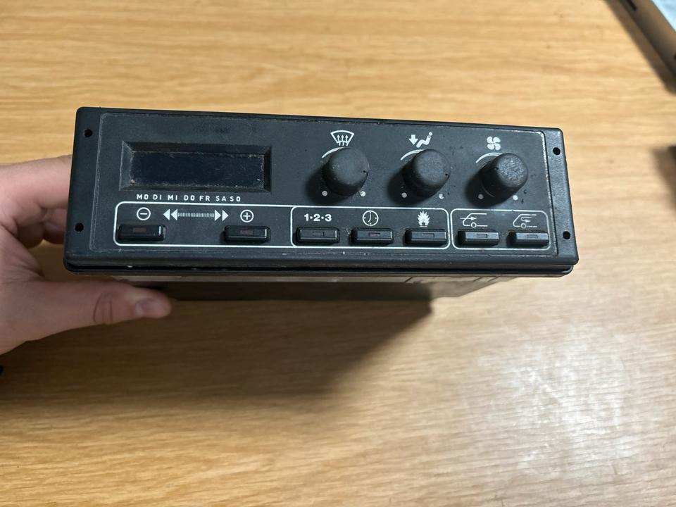 SETRA BUS WABCO Elekr. Bedienteil ATC Steuerung 4460950020 - Sistem listrik untuk Truk: gambar 1 SETRA BUS WABCO Elekr. Bedienteil ATC Steuerung 4460950020 - Sistem listrik untuk Truk: gambar 1