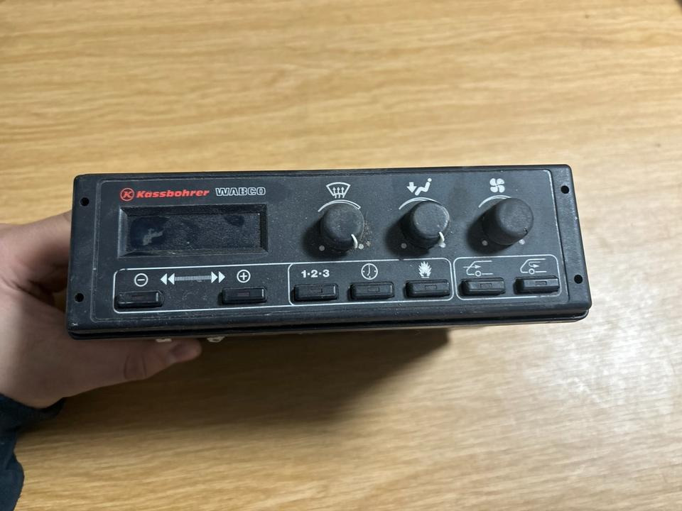 SETRA BUS WABCO Elektr. Bedienteil 8849016900 - Sistem listrik untuk Truk: gambar 1 SETRA BUS WABCO Elektr. Bedienteil 8849016900 - Sistem listrik untuk Truk: gambar 1