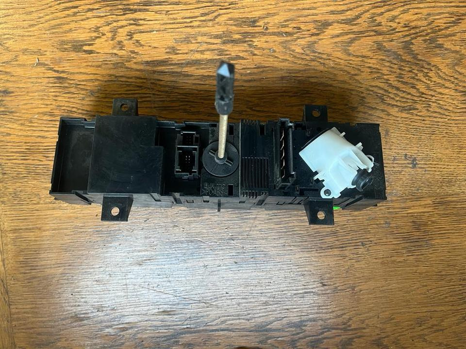 VW Crafter Klimabedienteil Klima Heizung 5HB009182 - Pemanasan/ Ventilasi untuk Truk: gambar 4 VW Crafter Klimabedienteil Klima Heizung 5HB009182 - Pemanasan/ Ventilasi untuk Truk: gambar 4