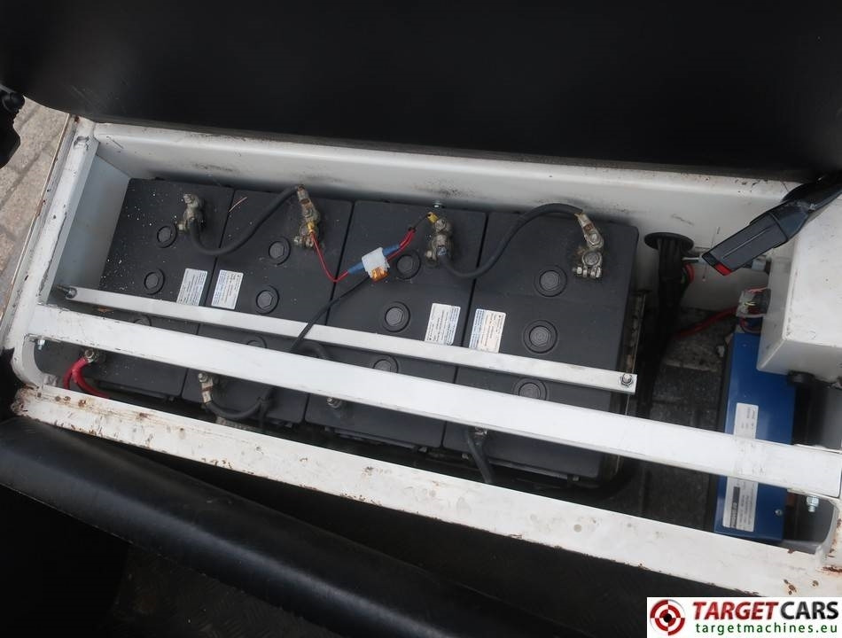 Kereta golf Bradshaw AV6AC Electric UTV RECREATIONAL 6-PERSONS VEHICLE: gambar 11 Kereta golf Bradshaw AV6AC Electric UTV RECREATIONAL 6-PERSONS VEHICLE: gambar 11