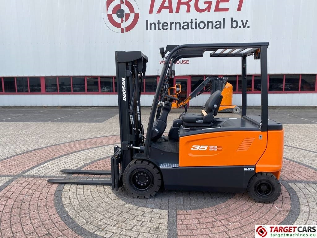 Doosan B35X-7 Electric Forklift 3.5T Triplex-438cm Unused - Forklift listrik: gambar 5 Doosan B35X-7 Electric Forklift 3.5T Triplex-438cm Unused - Forklift listrik: gambar 5