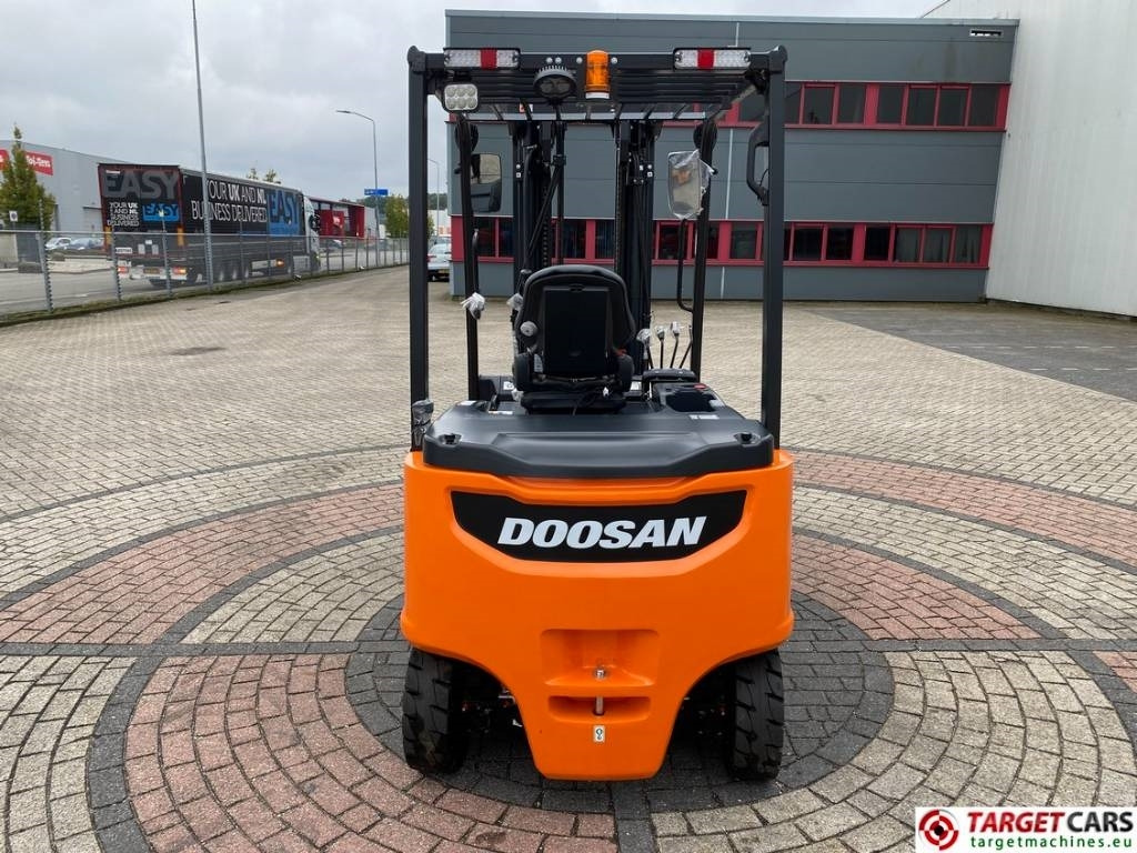 Doosan B35X-7 Plus Electric Forklift 3.5T Triplex-482cm - Forklift listrik: gambar 5 Doosan B35X-7 Plus Electric Forklift 3.5T Triplex-482cm - Forklift listrik: gambar 5