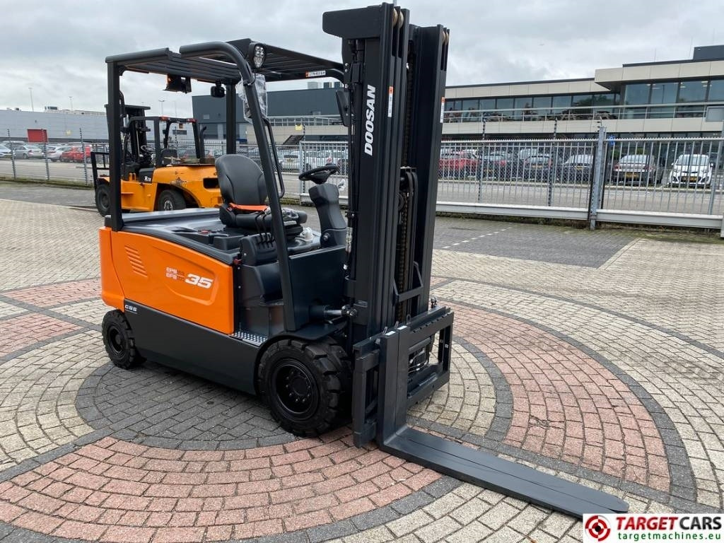 Doosan B35X-7 Plus Electric Forklift 3.5T Triplex-482cm - Forklift listrik: gambar 3 Doosan B35X-7 Plus Electric Forklift 3.5T Triplex-482cm - Forklift listrik: gambar 3