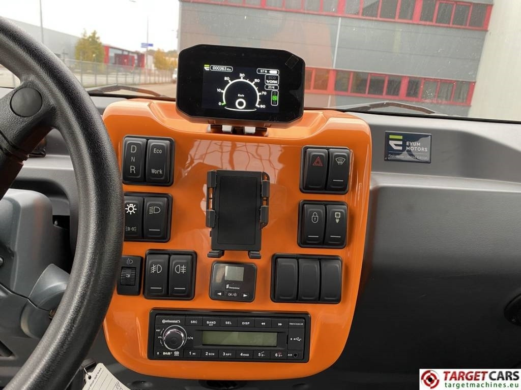 Van jungkit, Kendaraan utilitas listrik Evum ACar Electric 4x4 UTV Tipper Kipper Vehicle: gambar 10 Van jungkit, Kendaraan utilitas listrik Evum ACar Electric 4x4 UTV Tipper Kipper Vehicle: gambar 10