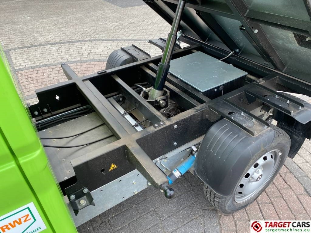 Truk jungkit, Kendaraan utilitas listrik Evum ACar Electric UTV 3-Way-Tipper Utility Vehicle: gambar 17