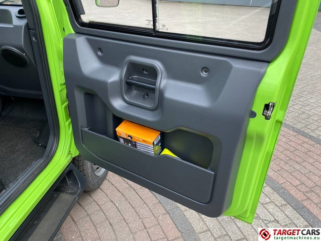 Truk jungkit, Kendaraan utilitas listrik Evum ACar Electric UTV 3-Way-Tipper Utility Vehicle: gambar 27