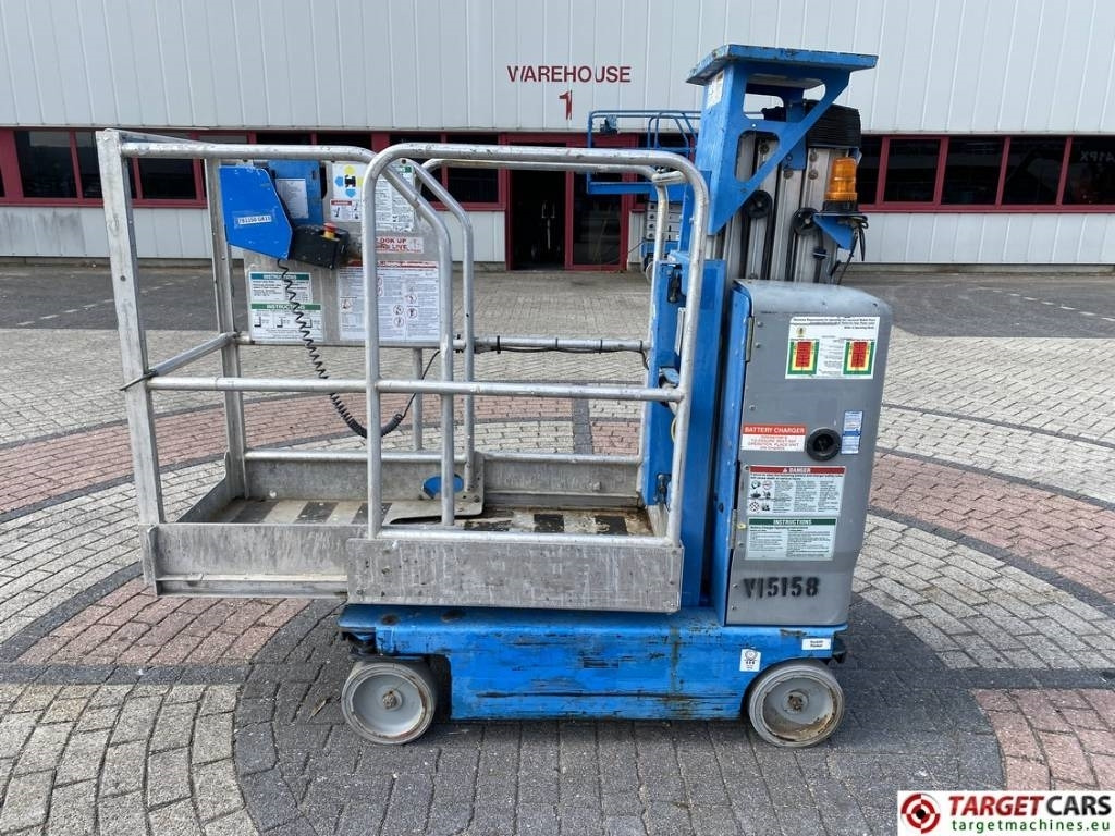 Genie GR-15 Runabout Electric Vertical Mast Lift 652cm - Lift tiang vertikal: gambar 5 Genie GR-15 Runabout Electric Vertical Mast Lift 652cm - Lift tiang vertikal: gambar 5