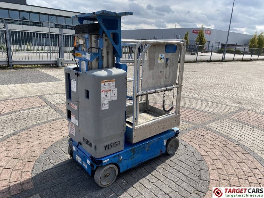 Genie GR-15 Runabout Electric Vertical Mast Lift 652cm - Lift tiang vertikal: gambar 3 Genie GR-15 Runabout Electric Vertical Mast Lift 652cm - Lift tiang vertikal: gambar 3
