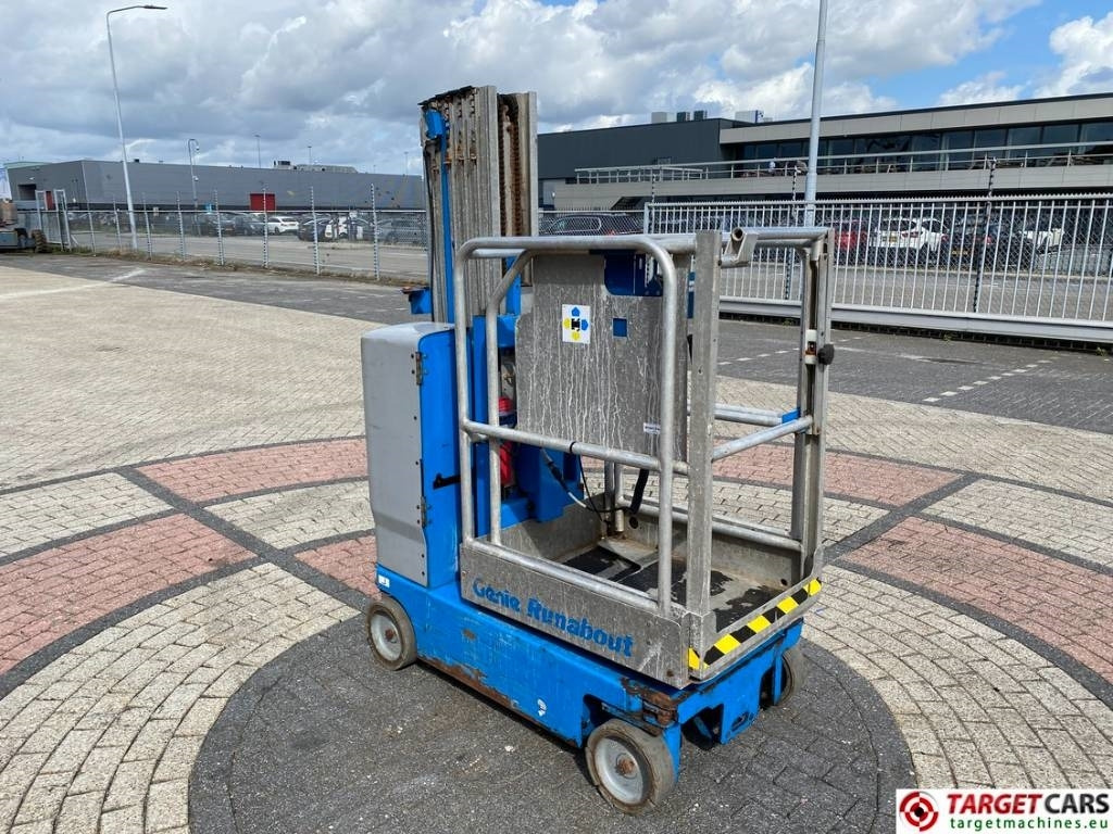 Genie GR-20 RunAbout Electric Vertical Mast Lift 802cm  - Lift tiang vertikal: gambar 2 Genie GR-20 RunAbout Electric Vertical Mast Lift 802cm  - Lift tiang vertikal: gambar 2