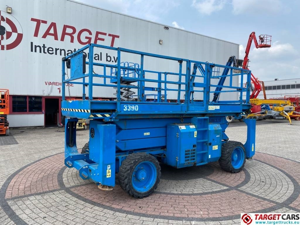 Genie GS-3390RT Diesel 4x4 Scissor Work Lift 1206cm - Scissor lifts: gambar 1 Genie GS-3390RT Diesel 4x4 Scissor Work Lift 1206cm - Scissor lifts: gambar 1
