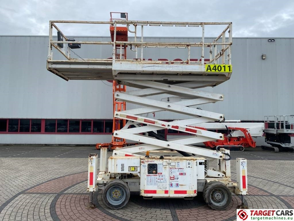 Genie GS-4069RT Diesel 4x4 Scissor Work Lift 1412cm NOCE - Scissor lifts: gambar 5 Genie GS-4069RT Diesel 4x4 Scissor Work Lift 1412cm NOCE - Scissor lifts: gambar 5