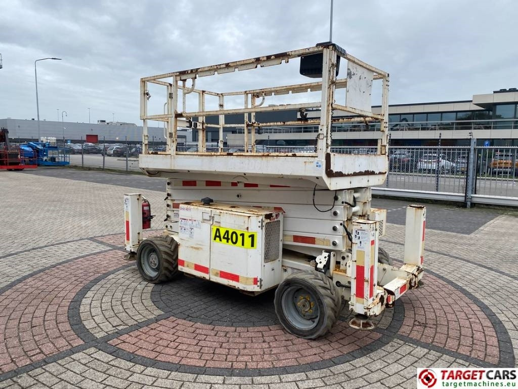 Genie GS-4069RT Diesel 4x4 Scissor Work Lift 1412cm NOCE - Scissor lifts: gambar 2 Genie GS-4069RT Diesel 4x4 Scissor Work Lift 1412cm NOCE - Scissor lifts: gambar 2