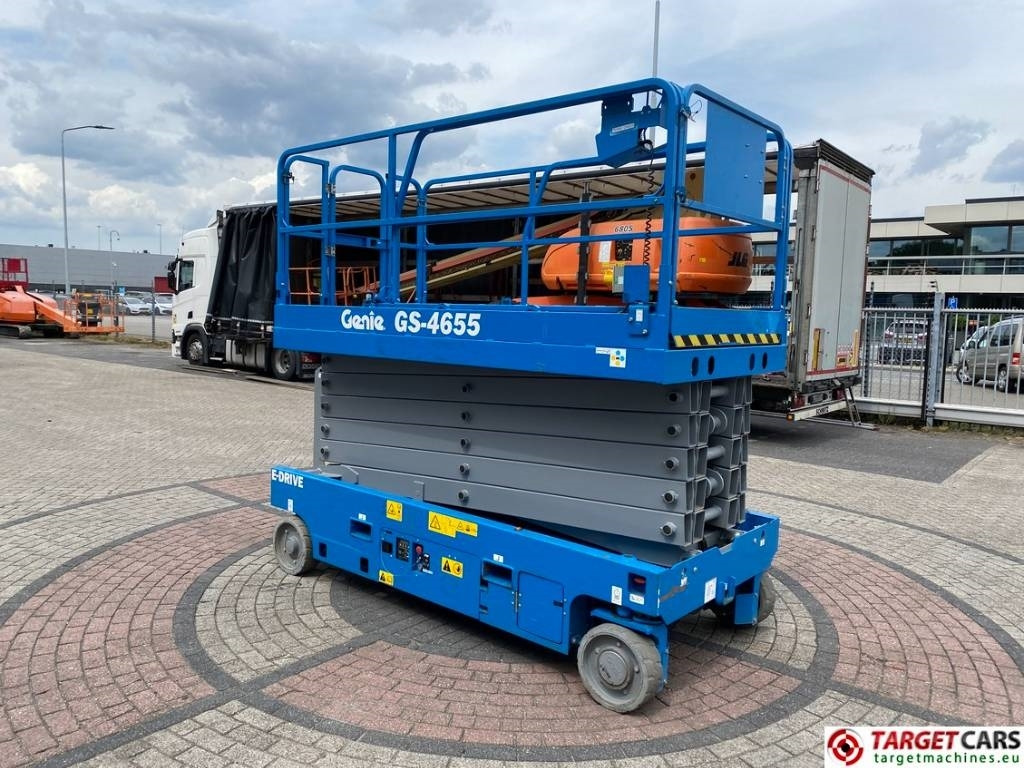 Genie GS-4655 Electric E-Drive Scissor Work Lift 1595cm - Scissor lifts: gambar 2 Genie GS-4655 Electric E-Drive Scissor Work Lift 1595cm - Scissor lifts: gambar 2