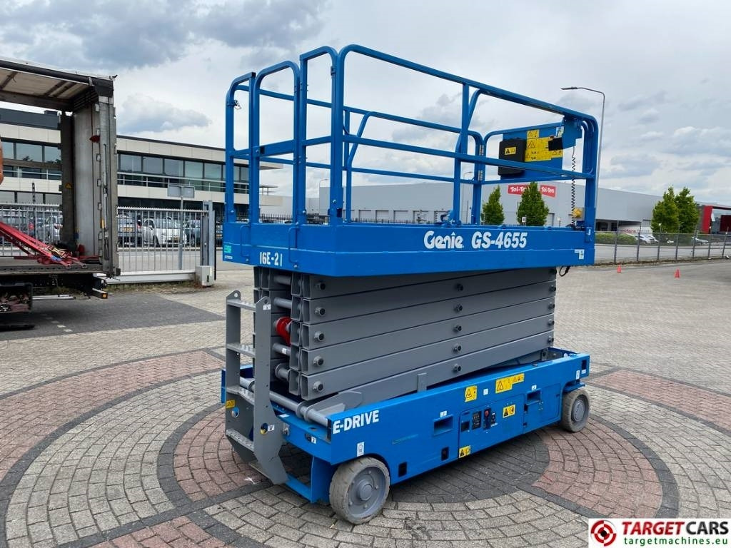 Genie GS-4655 Electric E-Drive Scissor Work Lift 1595cm - Scissor lifts: gambar 3 Genie GS-4655 Electric E-Drive Scissor Work Lift 1595cm - Scissor lifts: gambar 3