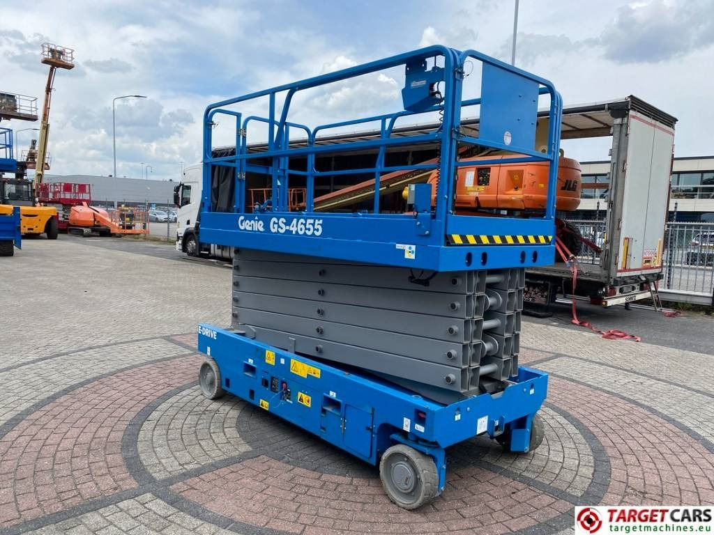 Genie GS-4655 Electric GS4655 Scissor Work Lift 1595cm - Scissor lifts: gambar 2 Genie GS-4655 Electric GS4655 Scissor Work Lift 1595cm - Scissor lifts: gambar 2