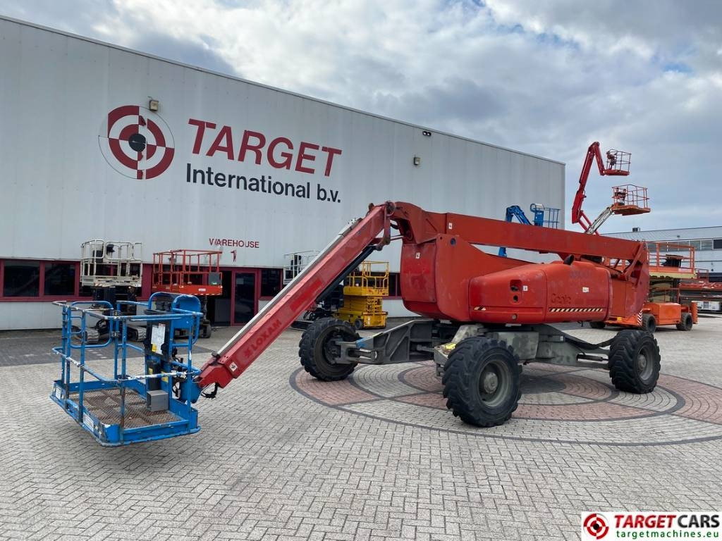 Genie Z-135/70 Articulated 4x4x4 Diesel Boom Lift 4315cm - Boom artikulasi: gambar 1 Genie Z-135/70 Articulated 4x4x4 Diesel Boom Lift 4315cm - Boom artikulasi: gambar 1