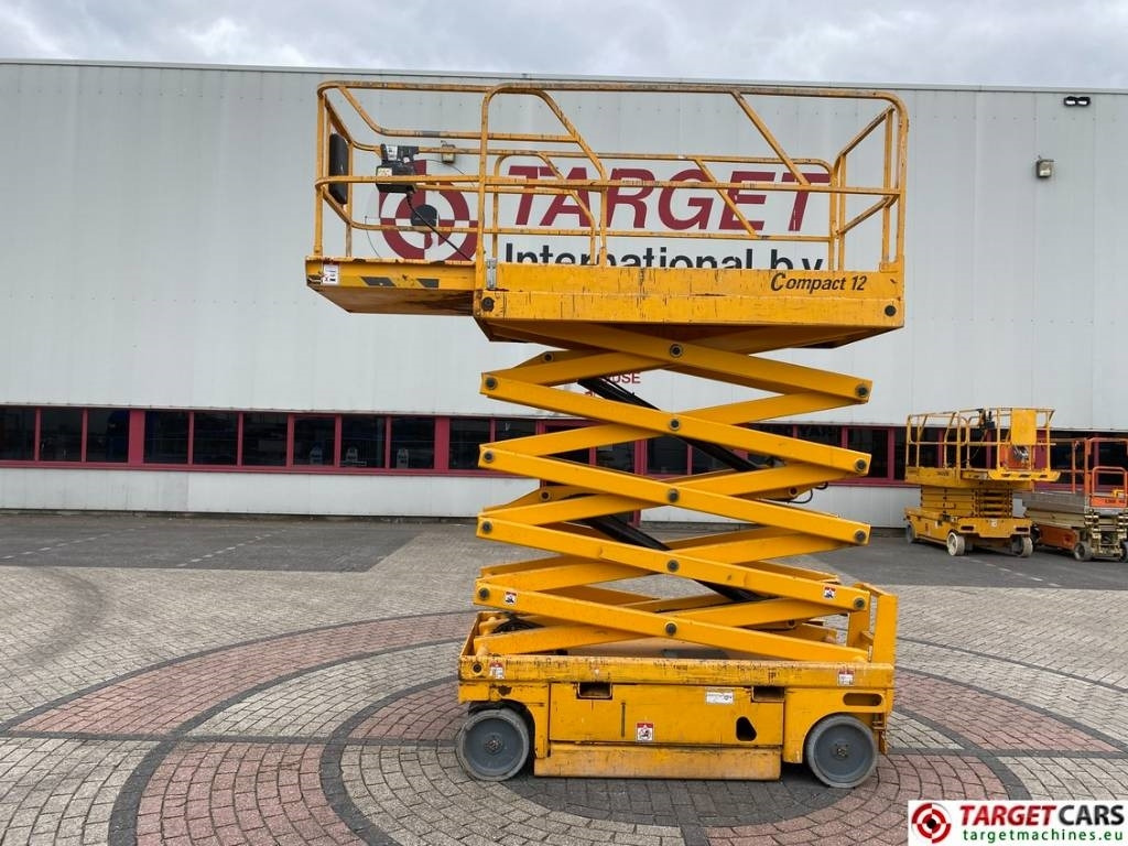 Haulotte Compact 12 Electric Scissor Work Lift 1200cm - Scissor lifts: gambar 5 Haulotte Compact 12 Electric Scissor Work Lift 1200cm - Scissor lifts: gambar 5