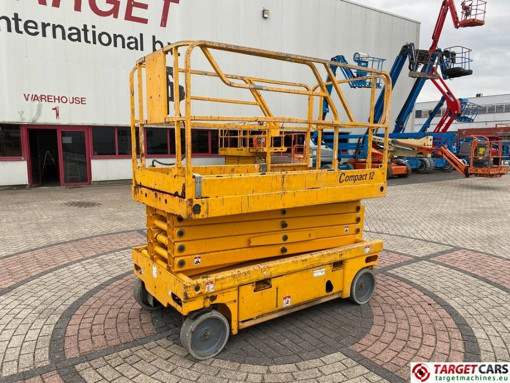 Haulotte Compact 12 Electric Scissor Work Lift 1200cm - Scissor lifts: gambar 1 Haulotte Compact 12 Electric Scissor Work Lift 1200cm - Scissor lifts: gambar 1