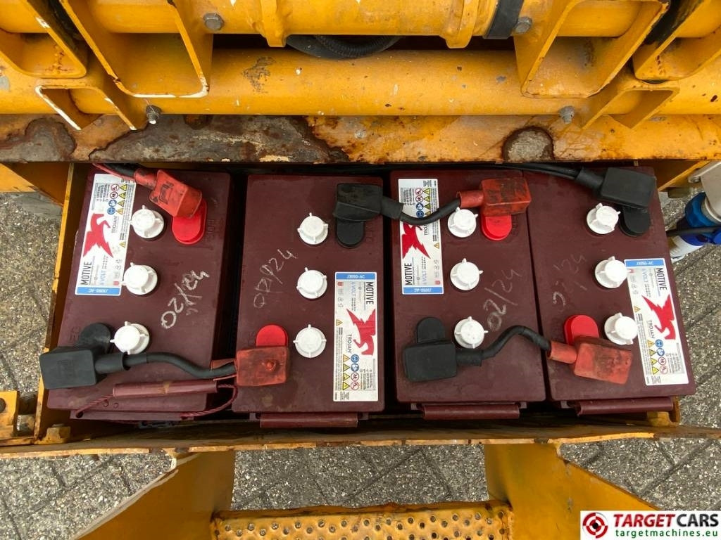Leasing Haulotte Compact 12 Electric Scissor Work Lift 1200cm  Haulotte Compact 12 Electric Scissor Work Lift 1200cm: gambar 13