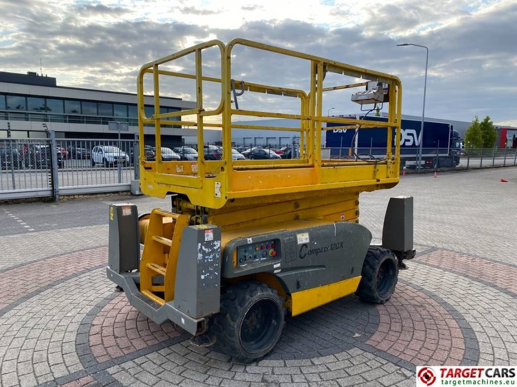 Haulotte Compact 12DX Diesel 4x4 Scissor Work Lift 1206cm - Scissor lifts: gambar 3 Haulotte Compact 12DX Diesel 4x4 Scissor Work Lift 1206cm - Scissor lifts: gambar 3