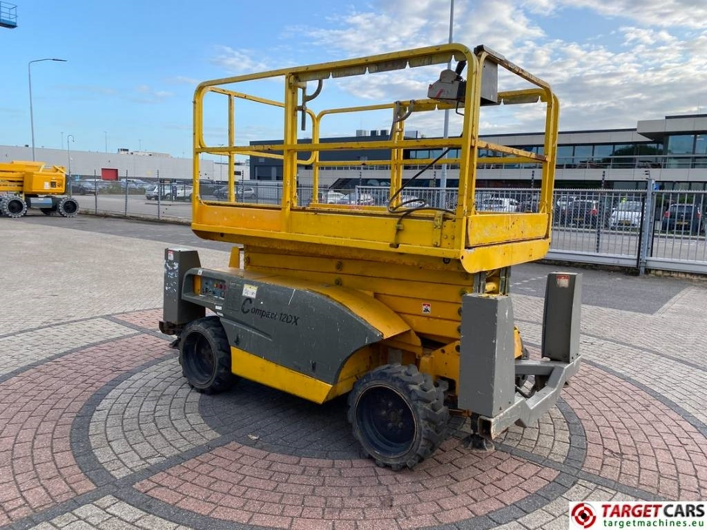 Haulotte Compact 12DX Diesel 4x4 Scissor Work Lift 1206cm - Scissor lifts: gambar 2 Haulotte Compact 12DX Diesel 4x4 Scissor Work Lift 1206cm - Scissor lifts: gambar 2