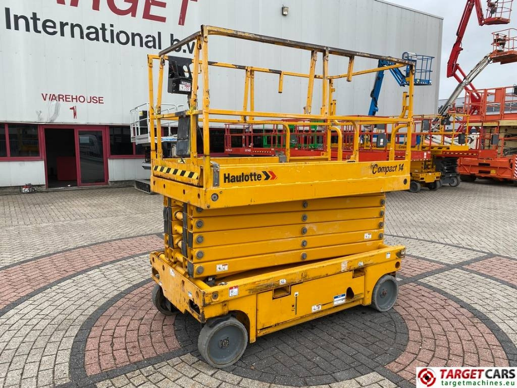 Haulotte Compact 14 Electric Scissor Work Lift 1385cm - Scissor lifts: gambar 1 Haulotte Compact 14 Electric Scissor Work Lift 1385cm - Scissor lifts: gambar 1