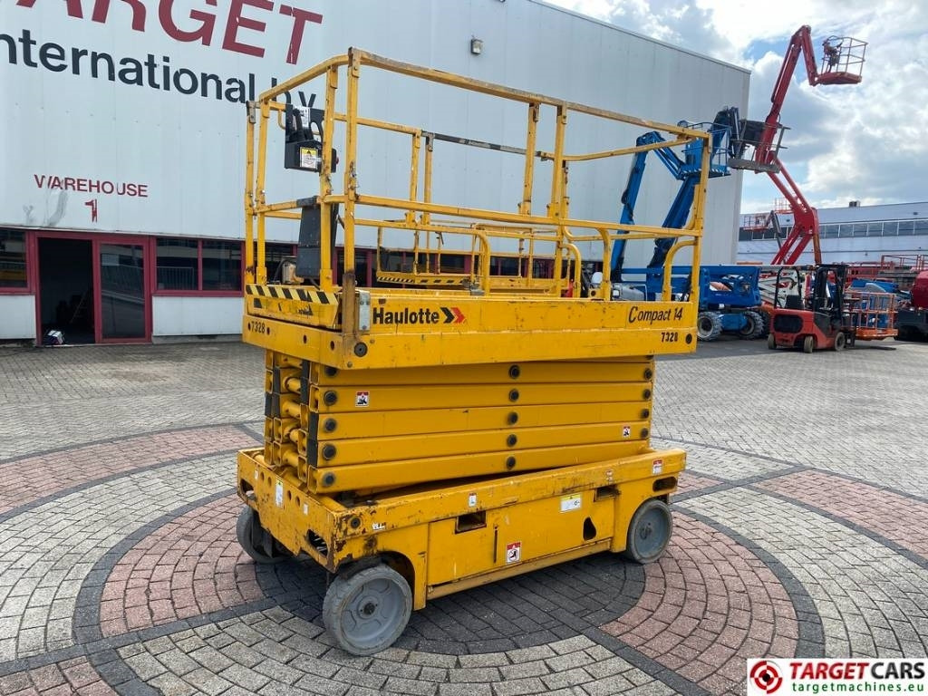 Haulotte Compact 14 Electric Scissor Work Lift 1385cm - Scissor lifts: gambar 1 Haulotte Compact 14 Electric Scissor Work Lift 1385cm - Scissor lifts: gambar 1