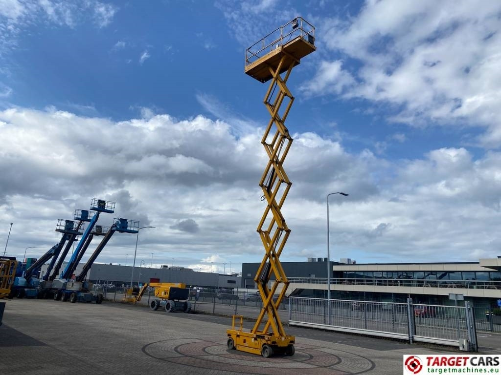 Leasing Haulotte Compact 14 Electric Scissor Work Lift 1385cm  Haulotte Compact 14 Electric Scissor Work Lift 1385cm: gambar 7