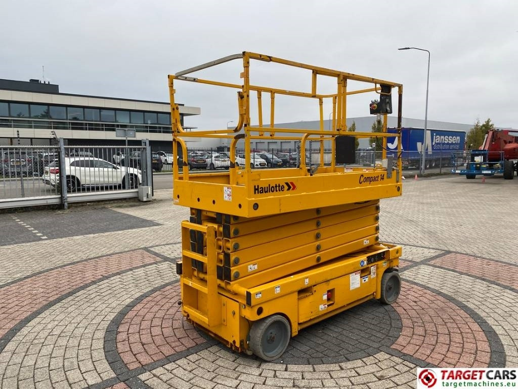 Haulotte Compact 14 Electric Scissor Work Lift 1385cm - Scissor lifts: gambar 3 Haulotte Compact 14 Electric Scissor Work Lift 1385cm - Scissor lifts: gambar 3