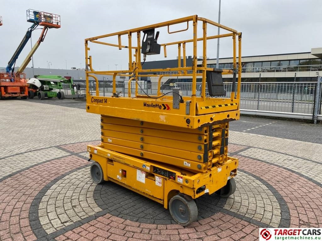 Haulotte Compact 14 Electric Scissor Work lift 1385cm - Scissor lifts: gambar 2 Haulotte Compact 14 Electric Scissor Work lift 1385cm - Scissor lifts: gambar 2