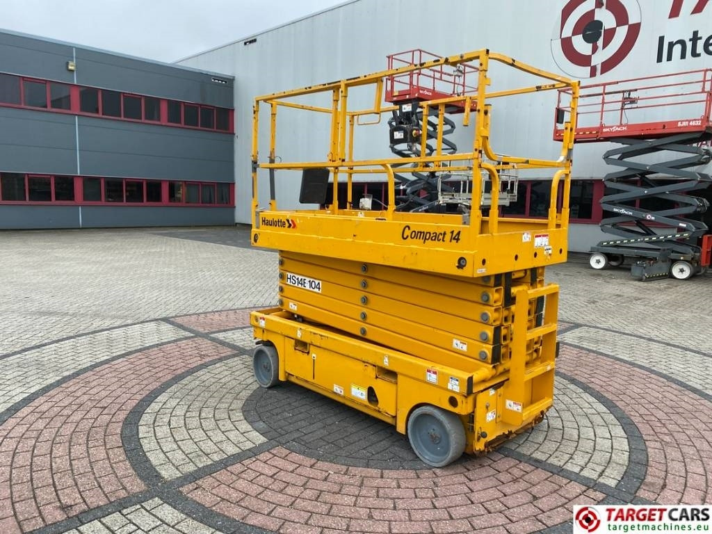 Haulotte Compact 14 Electric Scissor Work lift 1385cm - Scissor lifts: gambar 4 Haulotte Compact 14 Electric Scissor Work lift 1385cm - Scissor lifts: gambar 4