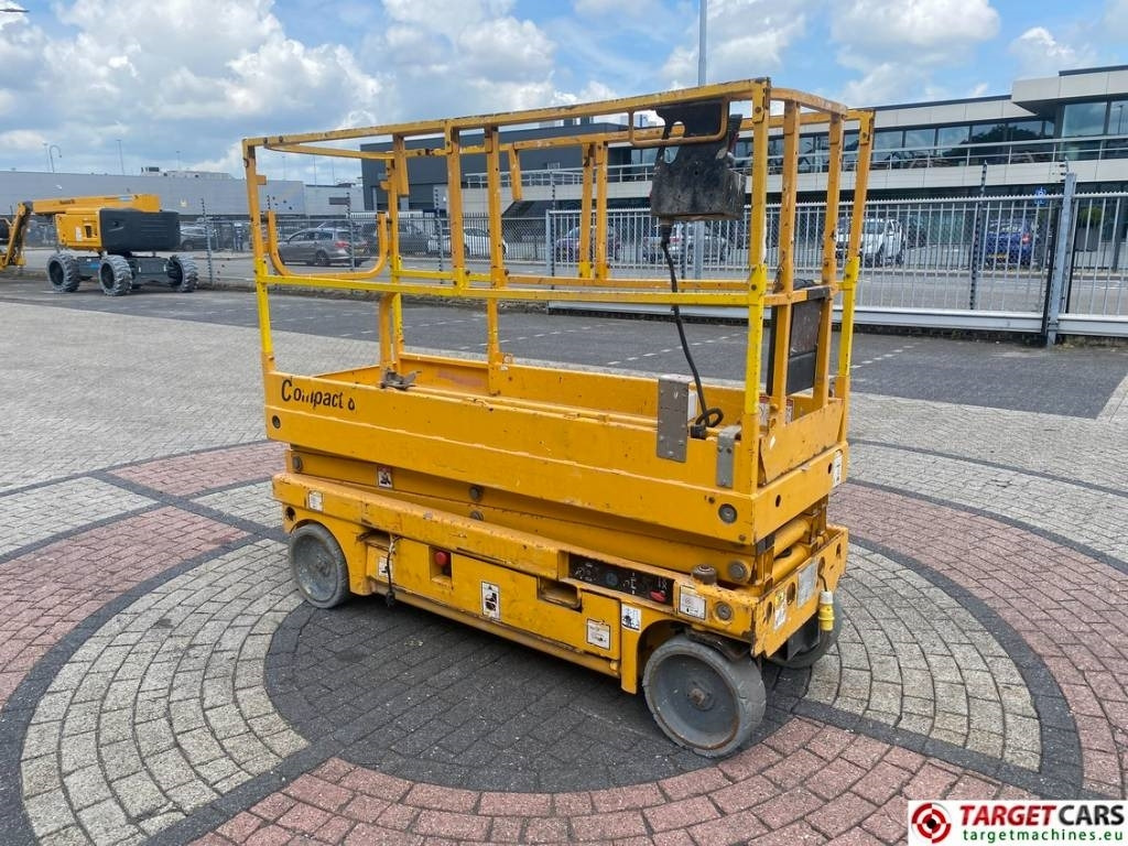 Haulotte Compact 8 Electric Scissor Work Lift 818cm - Scissor lifts: gambar 2 Haulotte Compact 8 Electric Scissor Work Lift 818cm - Scissor lifts: gambar 2