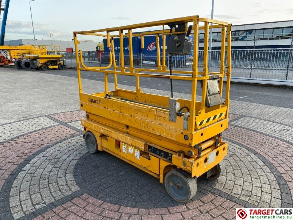 Haulotte Compact 8 Electric Scissor Work Lift 818cm - Scissor lifts: gambar 2 Haulotte Compact 8 Electric Scissor Work Lift 818cm - Scissor lifts: gambar 2