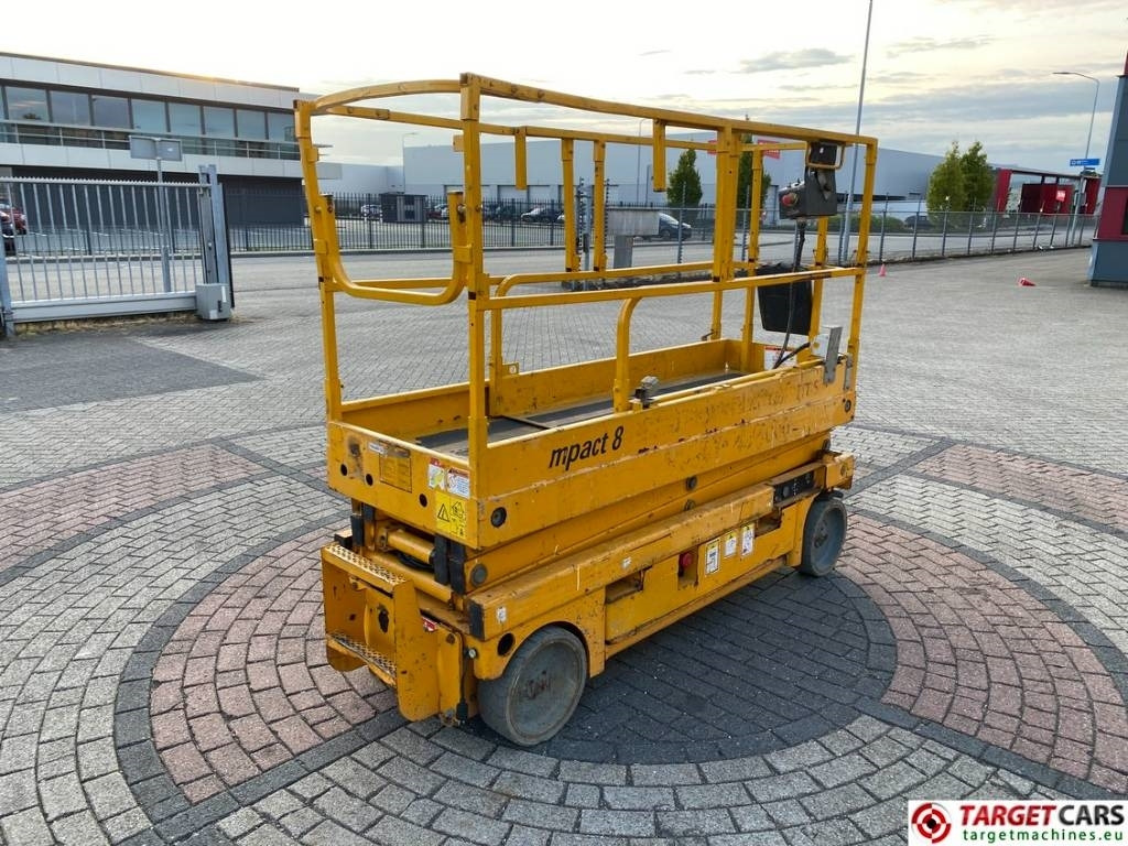 Haulotte Compact 8 Electric Scissor Work Lift 818cm - Scissor lifts: gambar 3 Haulotte Compact 8 Electric Scissor Work Lift 818cm - Scissor lifts: gambar 3