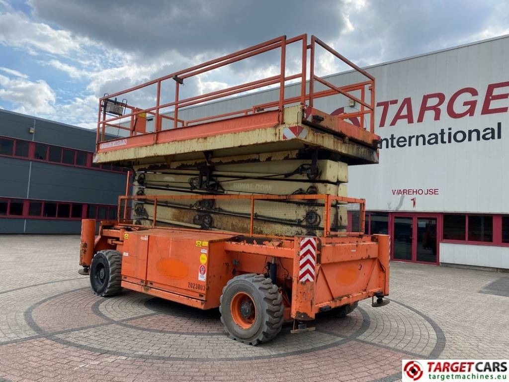 Holland Lift T210DL25 4WD Diesel T-210DL25 Scissor WorkLift 23M - Scissor lifts: gambar 4 Holland Lift T210DL25 4WD Diesel T-210DL25 Scissor WorkLift 23M - Scissor lifts: gambar 4
