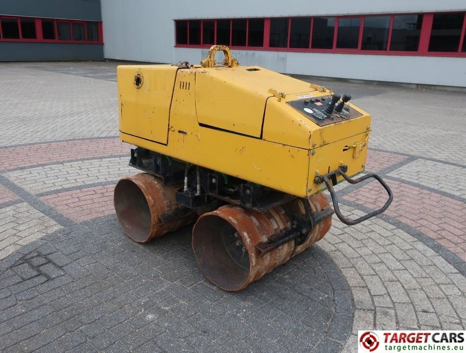 JCB Vibromax VM1500 Trench Compactor Roller 85cm - Roller jalan: gambar 4 JCB Vibromax VM1500 Trench Compactor Roller 85cm - Roller jalan: gambar 4