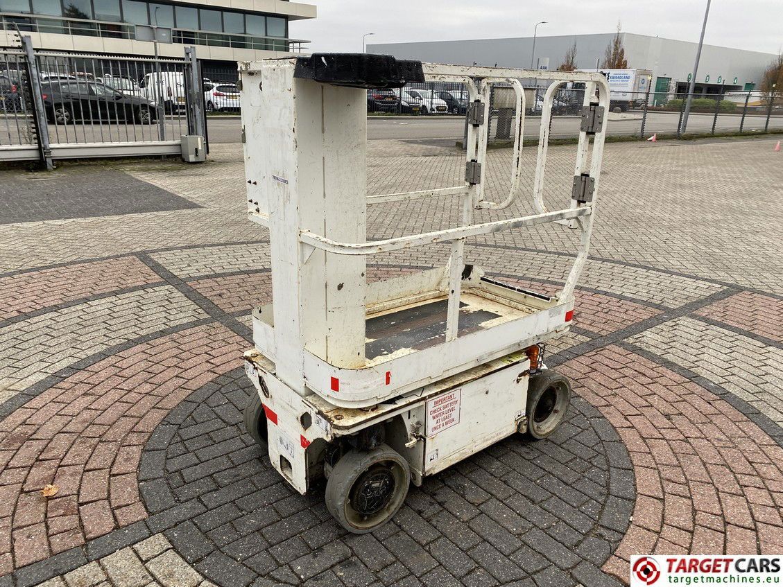 JLG 1230ES VERTICAL MAST AERIAL WORK LIFT PLATFORM 2014 566CM 0200232983 505HRS NO-CE - Lift tiang vertikal: gambar 3 JLG 1230ES VERTICAL MAST AERIAL WORK LIFT PLATFORM 2014 566CM 0200232983 505HRS NO-CE - Lift tiang vertikal: gambar 3