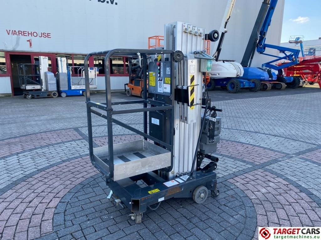 JLG 25AM Electric Vertical Mast Work Lift 967cm - Lift tiang vertikal: gambar 1 JLG 25AM Electric Vertical Mast Work Lift 967cm - Lift tiang vertikal: gambar 1