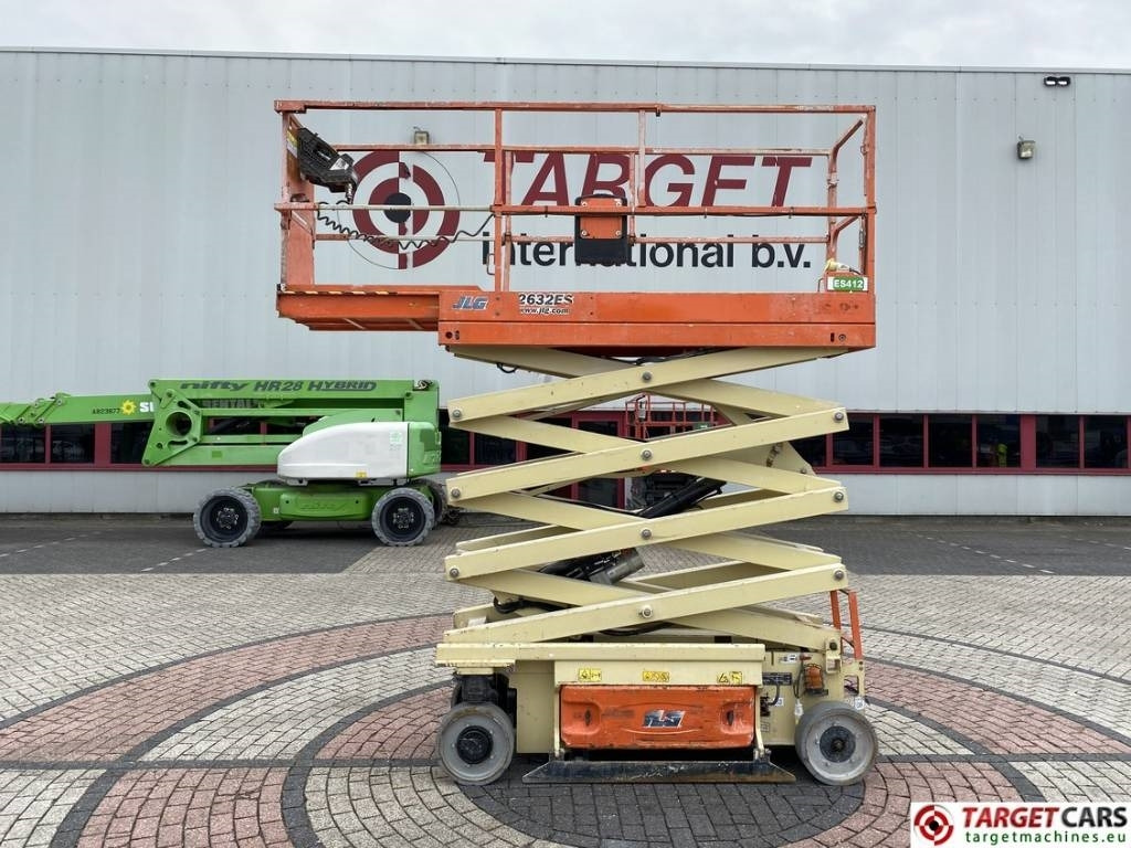JLG 2632ES Electric Scissor Work Lift 977cm - Scissor lifts: gambar 5 JLG 2632ES Electric Scissor Work Lift 977cm - Scissor lifts: gambar 5
