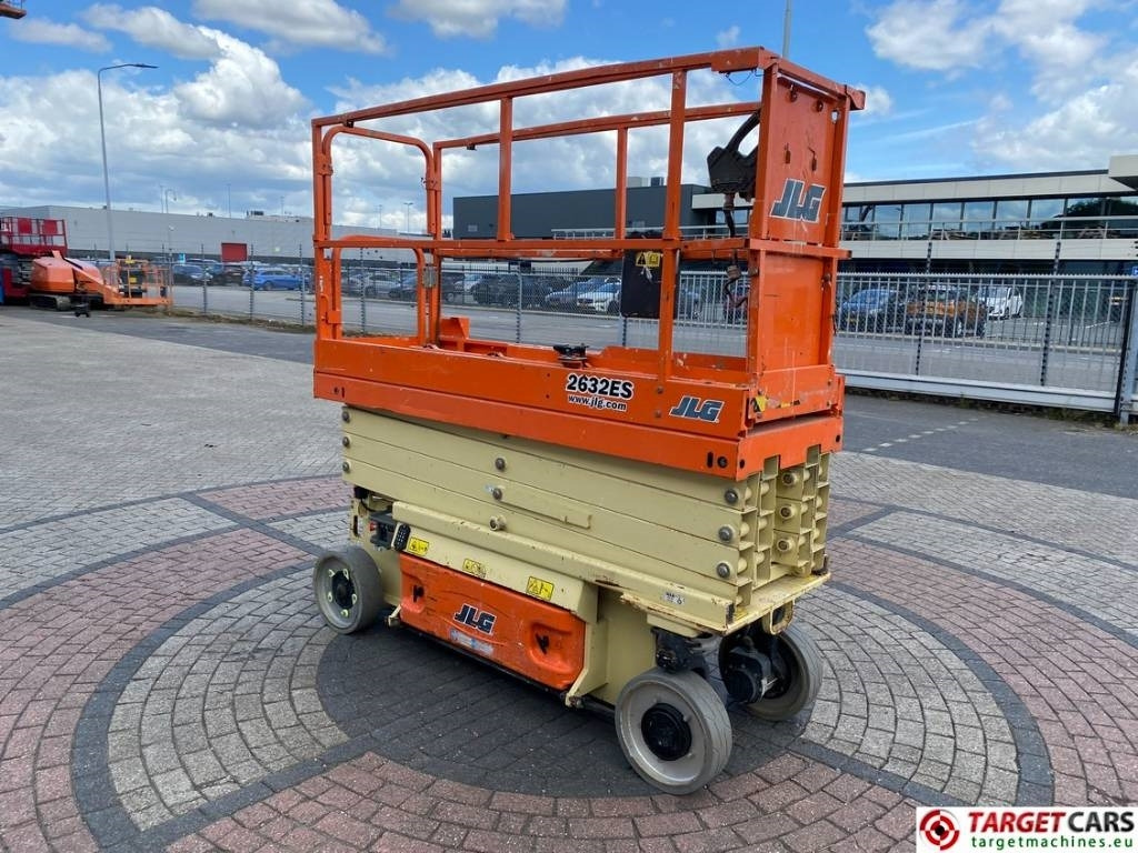 JLG 2632ES Electric Scissor Work Lift 977cm - Scissor lifts: gambar 2 JLG 2632ES Electric Scissor Work Lift 977cm - Scissor lifts: gambar 2
