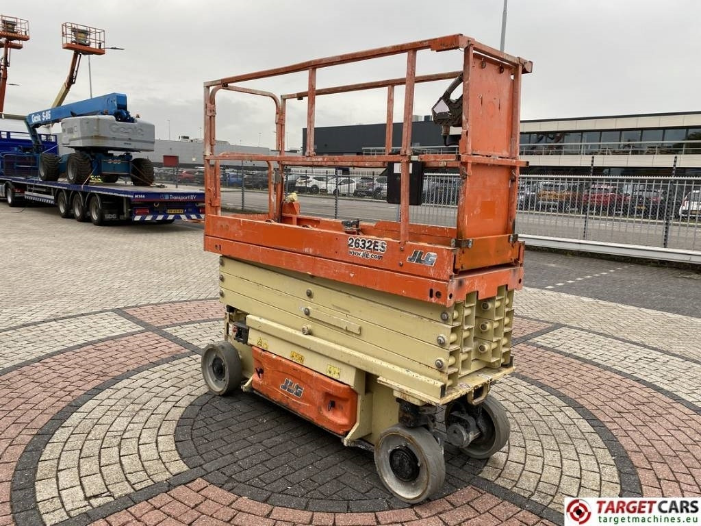 JLG 2632ES Electric Scissor Work Lift 977cm - Scissor lifts: gambar 2 JLG 2632ES Electric Scissor Work Lift 977cm - Scissor lifts: gambar 2