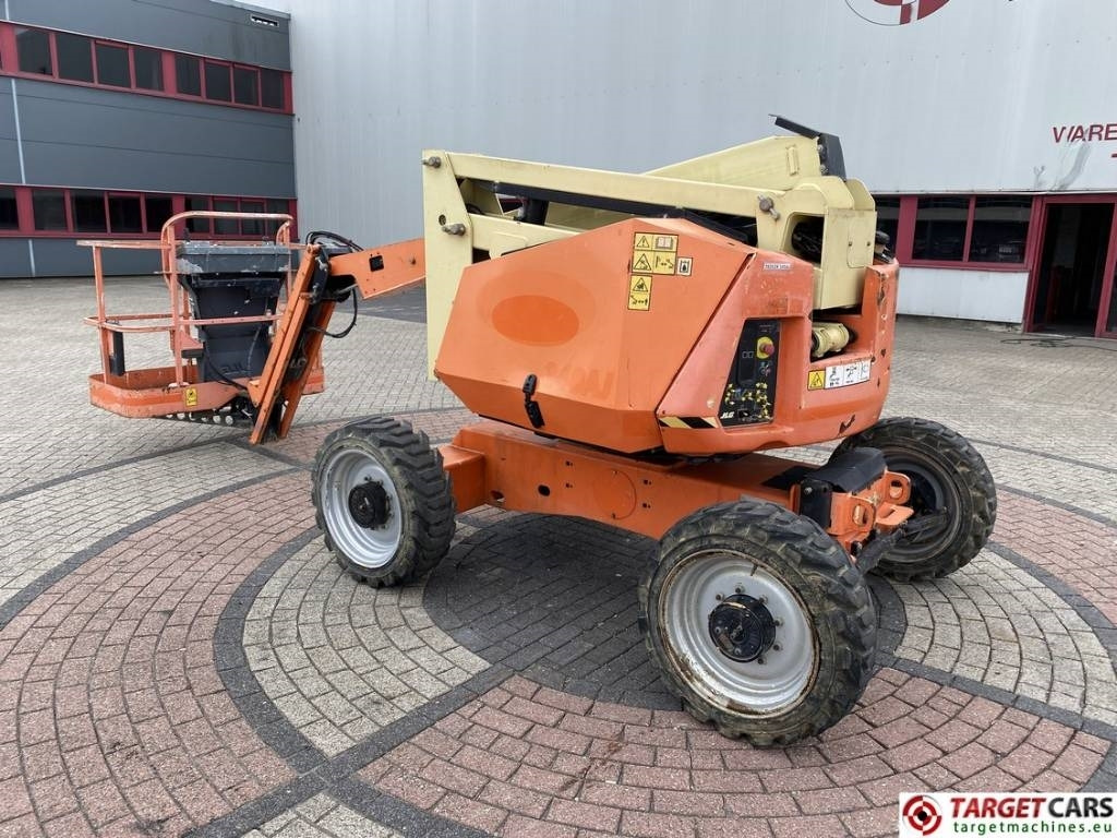 JLG 340AJ Articulated 4x4 Diesel Boom Work Lift 1233cm - Boom artikulasi: gambar 4 JLG 340AJ Articulated 4x4 Diesel Boom Work Lift 1233cm - Boom artikulasi: gambar 4