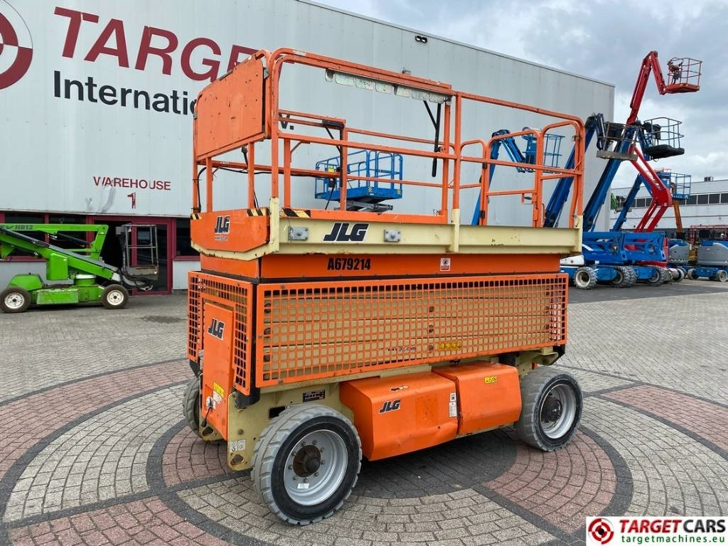 JLG 4069LE Electric Scissor Work Lift 1419cm - Scissor lifts: gambar 1 JLG 4069LE Electric Scissor Work Lift 1419cm - Scissor lifts: gambar 1