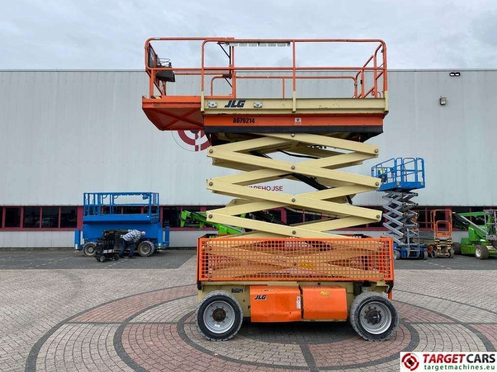 JLG 4069LE Electric Scissor Work Lift 1419cm - Scissor lifts: gambar 5 JLG 4069LE Electric Scissor Work Lift 1419cm - Scissor lifts: gambar 5